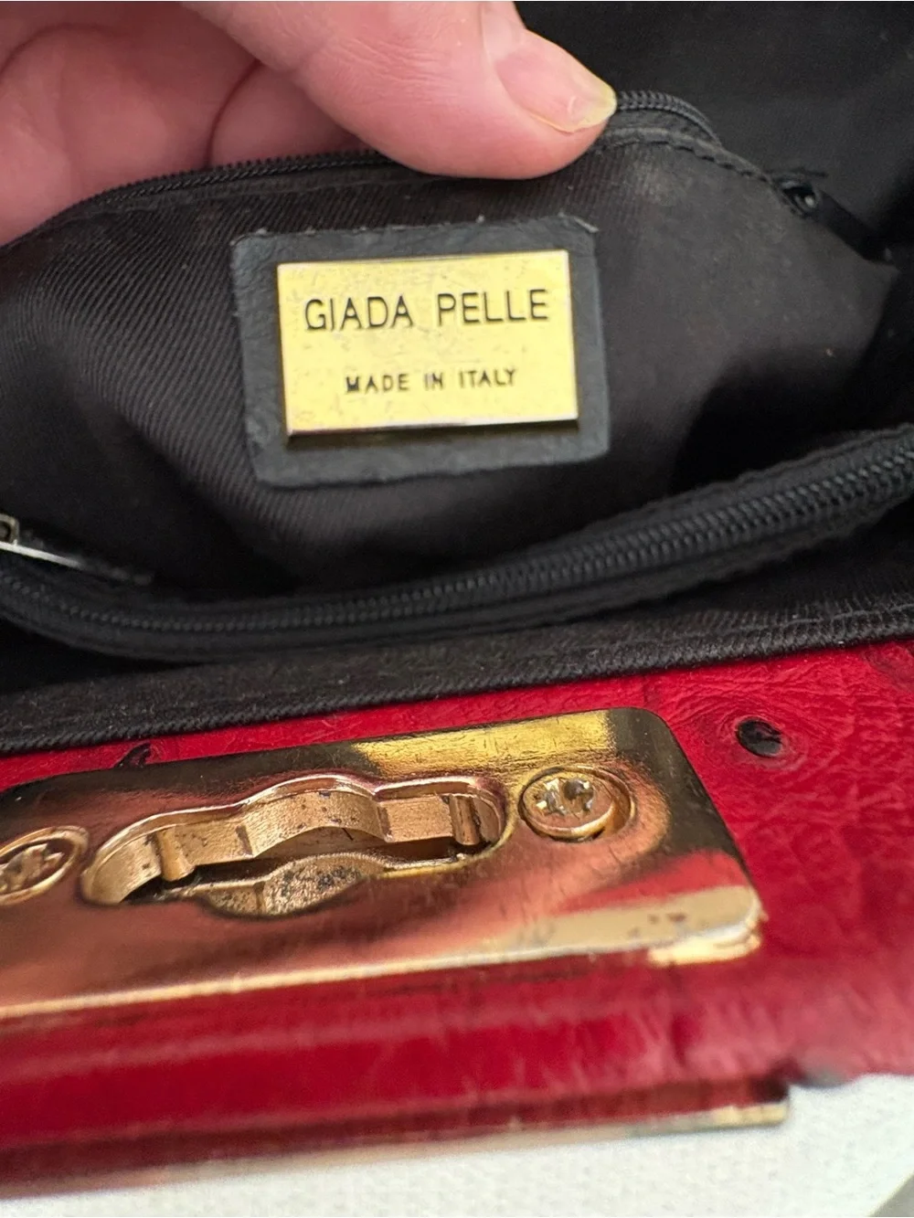Vintage Y2K Giada Pelle Red and Black Structured Ostrich-Texture